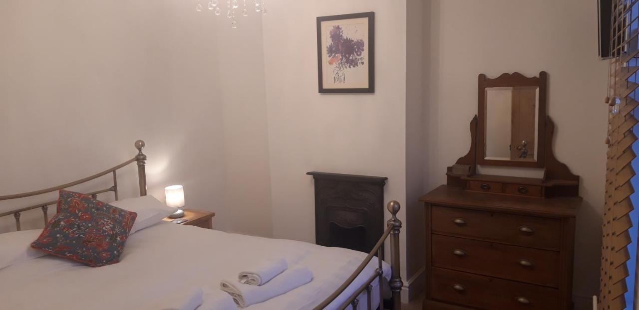 Bodhi Tree Cottage - Grove Road Cottages Στράτφορντ απόν Έιβον Εξωτερικό φωτογραφία