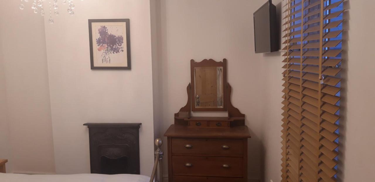 Bodhi Tree Cottage - Grove Road Cottages Στράτφορντ απόν Έιβον Εξωτερικό φωτογραφία